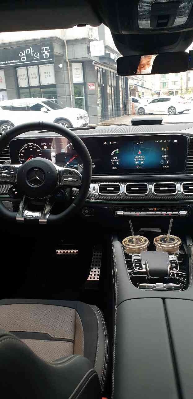 벤츠 GLE-클래스 AMG GLE 53 4MATIC + 게시글 썸네일