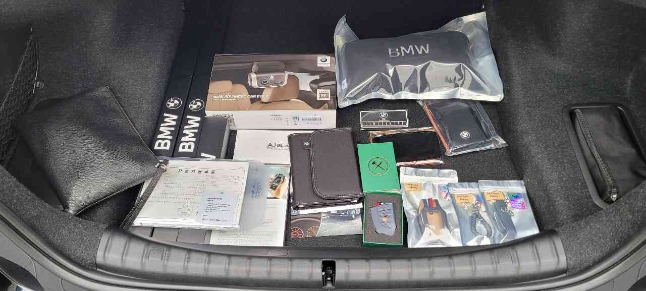 BMW 5시리즈 520i M 스포츠 패키지 게시글 썸네일