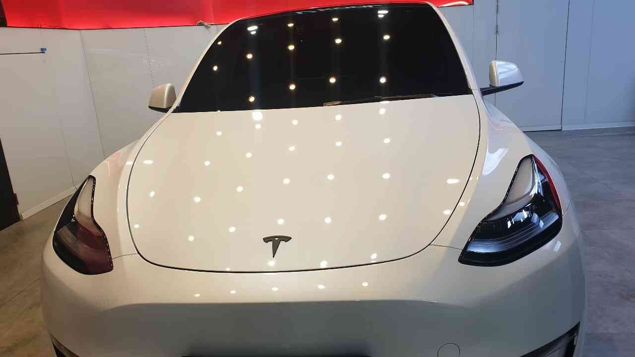 테슬라 모델 Y 스탠다드 레인지 게시글 썸네일