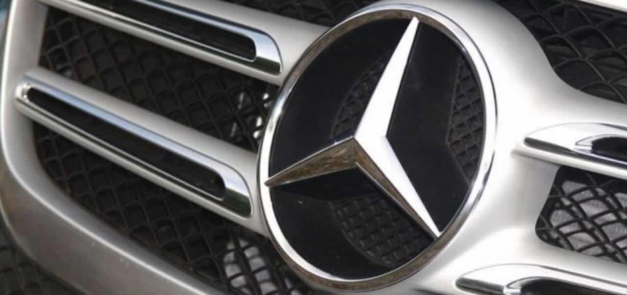 벤츠, 또 디젤차 배기가스 조작. 8개 부정장치 사용 기준치 5배 초과 게시글 썸네일