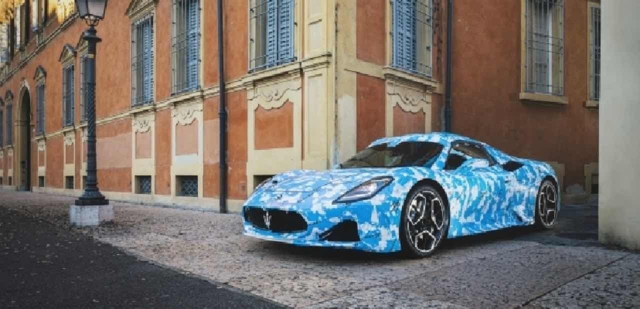 Maserati—MC20 컨버터블 모델 출시 예정 게시글 썸네일