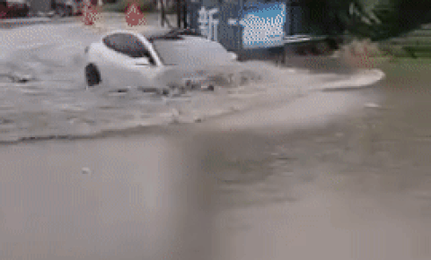 (펌)테슬라 는 물에 강하다? 게시글 썸네일