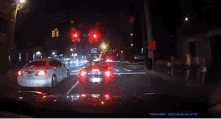 신호대기 중 봉변당한 오픈카 게시글 썸네일