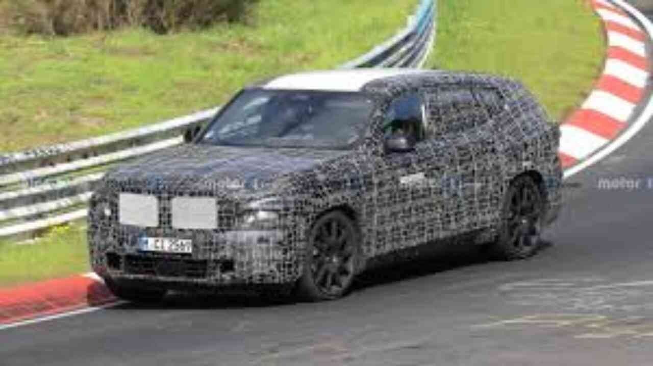 BMW X8, 예상 전면부 후면부 디자인 일부 게시글 썸네일