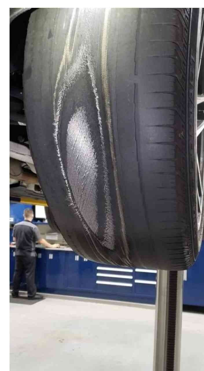 (퍼옴)타이어 바람이 빠진다며 찿아온 고객? 게시글 썸네일