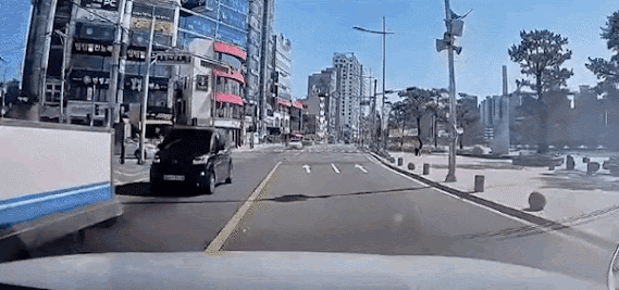 ㅋㅋ무단 횡단녀 (퍼옴) 게시글 썸네일