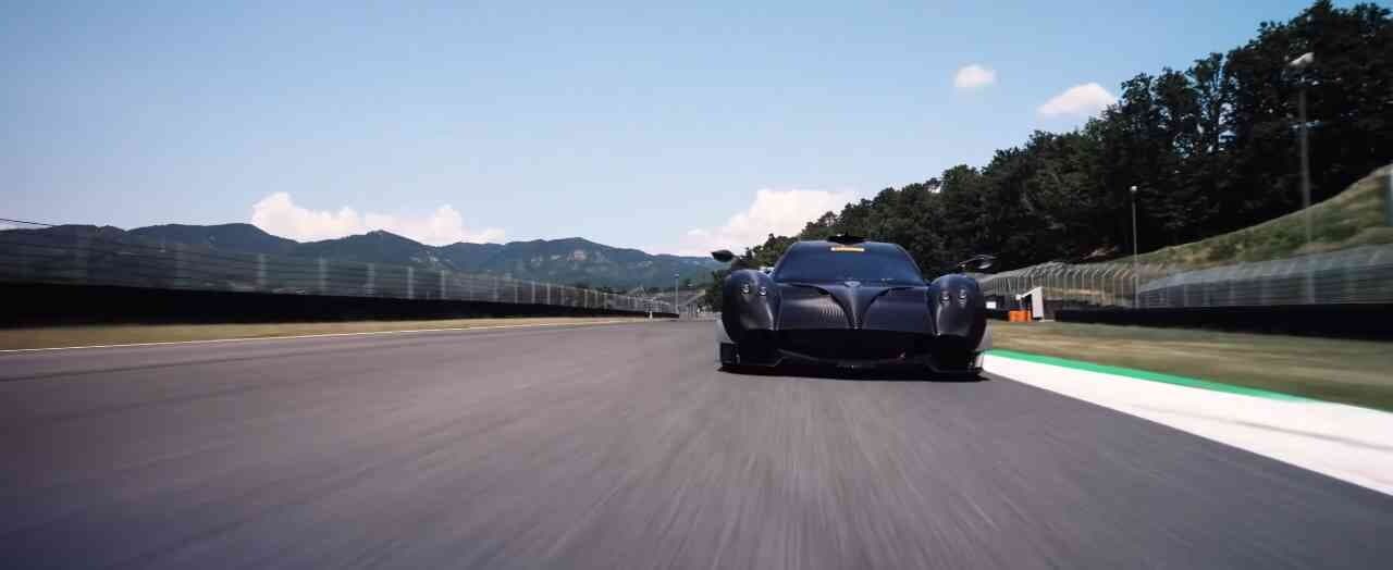 Pagani Huayra R - 파가니 와이라 R 게시글 썸네일