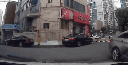 킥보드 자해공갈?헐리웃 액션?? 게시글 썸네일