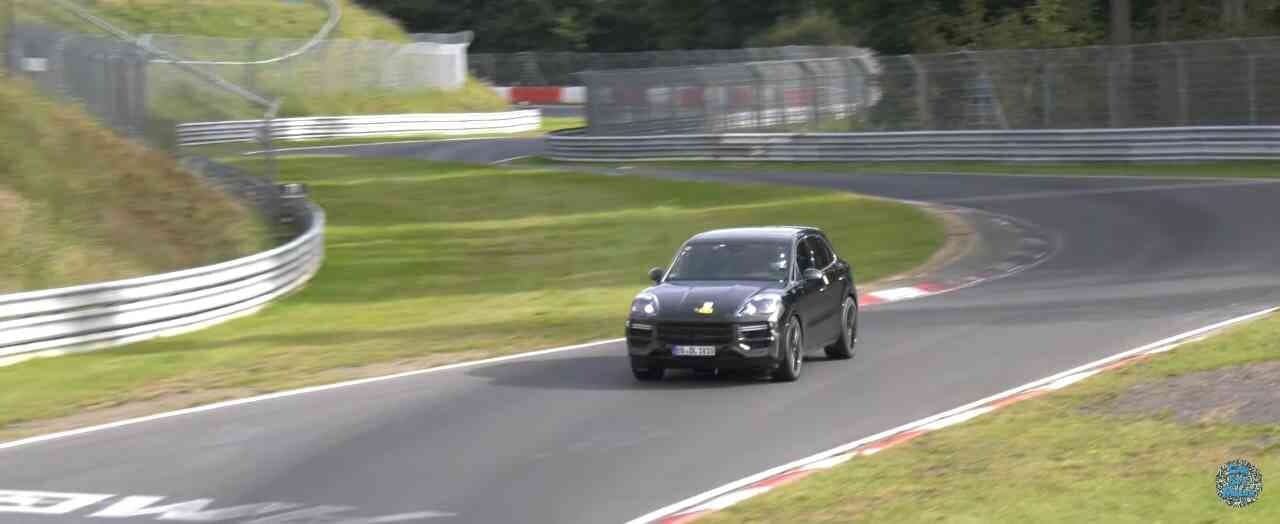 ? (Test car) 2022 Porsche Cayenne Facelift 게시글 썸네일