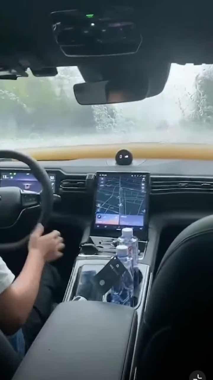 뭔차일까요.. 게시글 썸네일