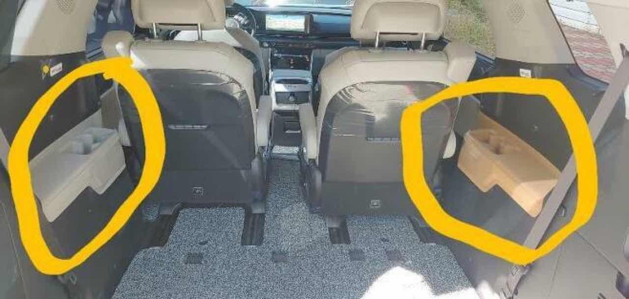 카니발 어이없는 내부 불량에 소비자 분노 게시글 썸네일