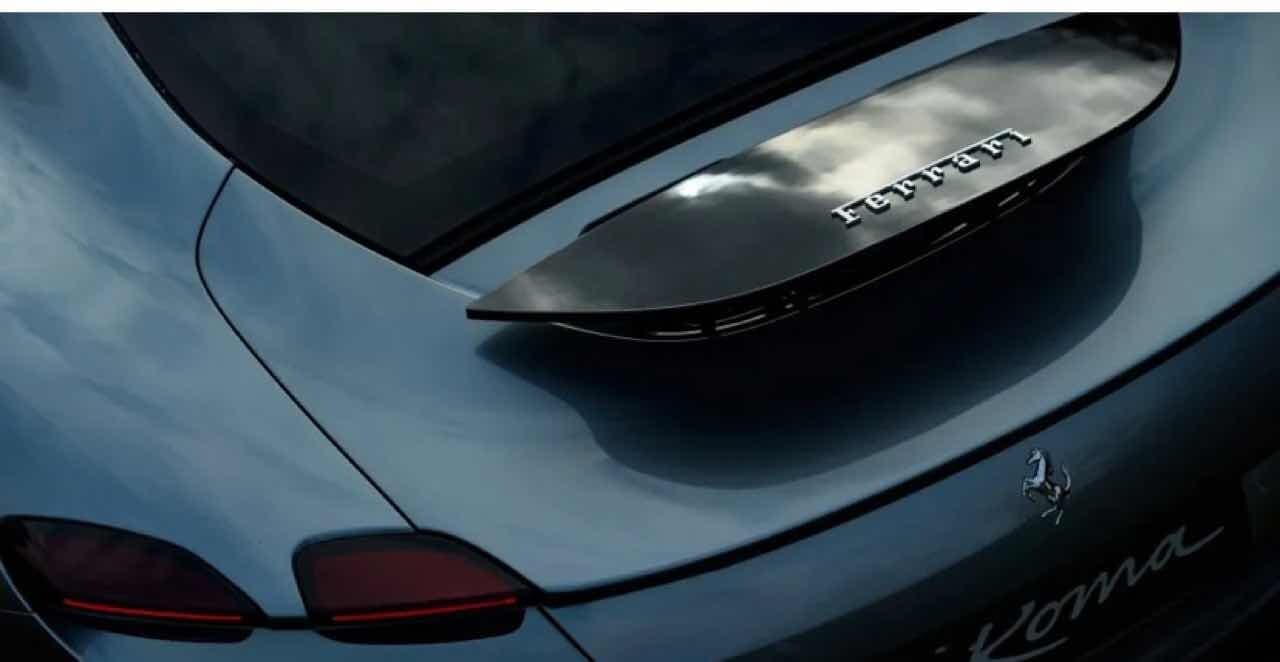 Ferrari—전기차 디자인 역량 강화 게시글 썸네일