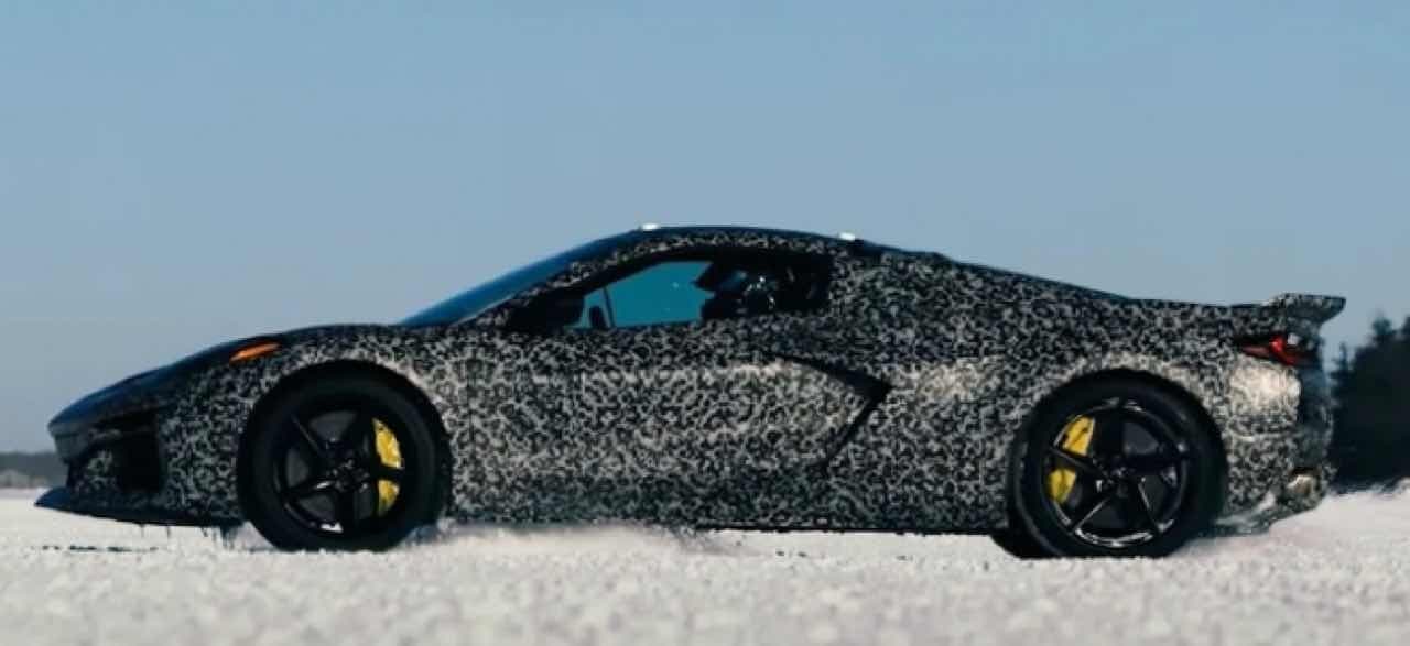 GM, 콜벳 전기차 내년 중 선보인다 게시글 썸네일