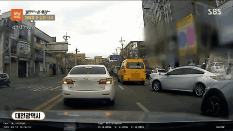 더 이상한 사고네요... 게시글 썸네일