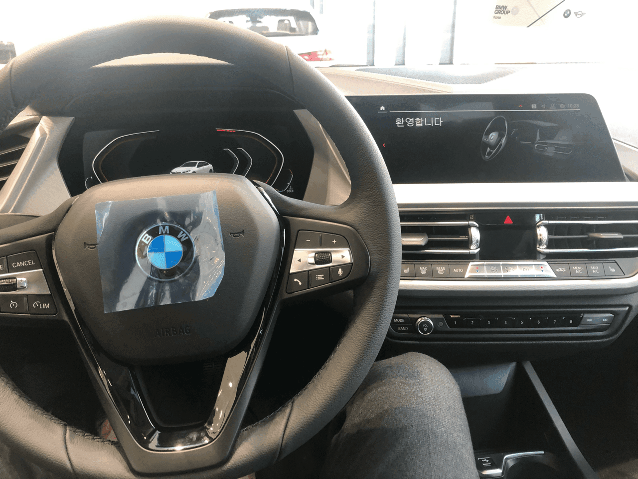 2시리즈 실사 게시글 썸네일