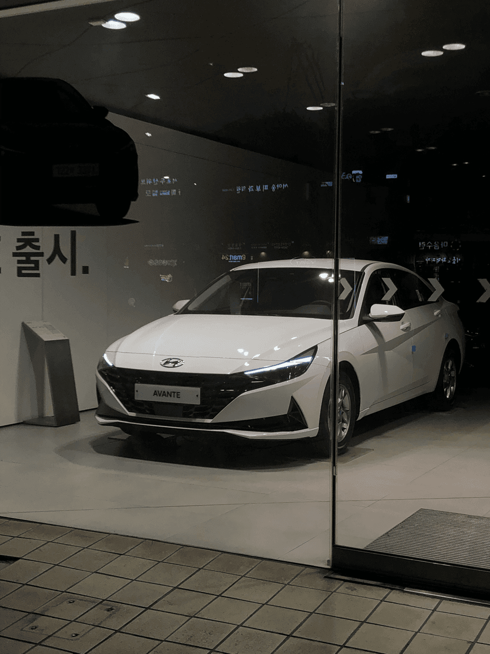 아반떼 실물 생각보다 훨씬 괜찮네요?? 게시글 썸네일