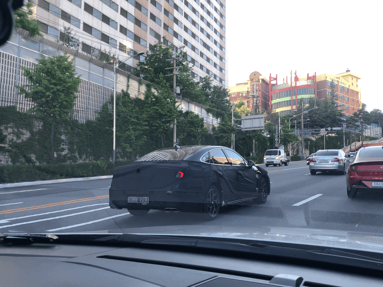 위장막으로가린차 게시글 썸네일