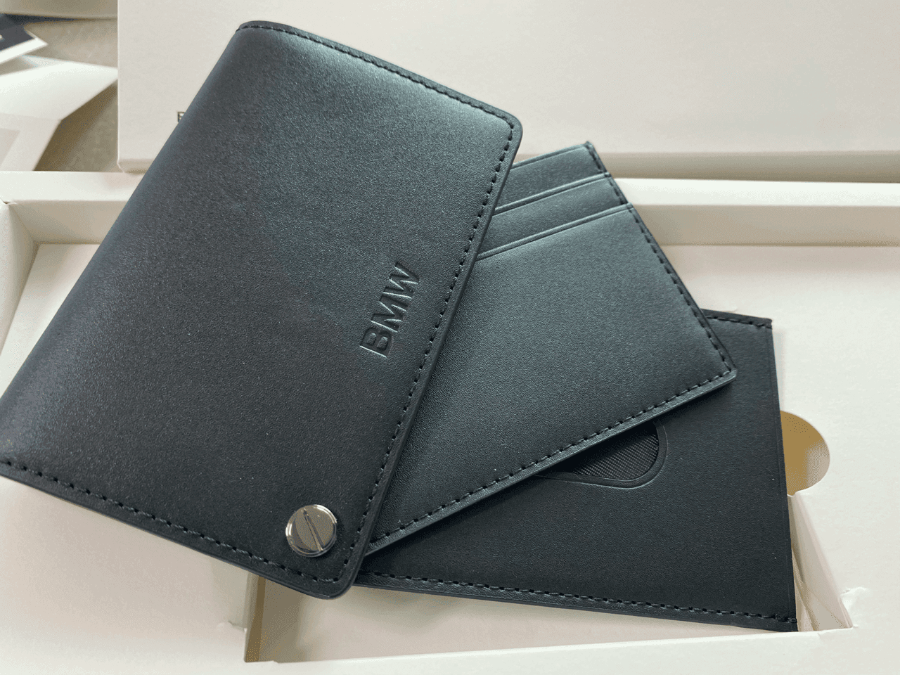 언재나 즐거운 언박싱(from BMW) 게시글 썸네일