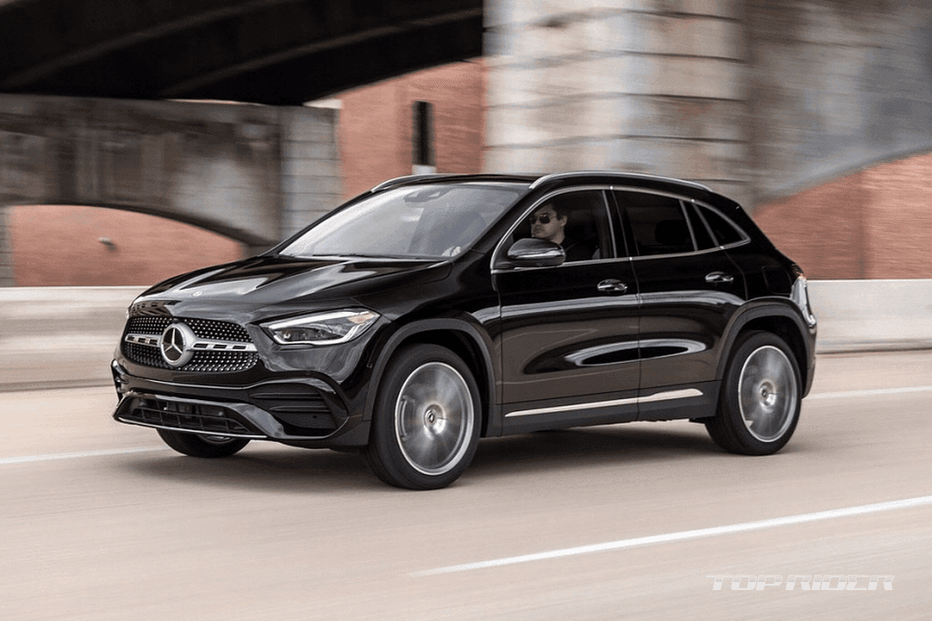 벤츠 GLA 신형 정보 정리해서 올립니다.  게시글 썸네일