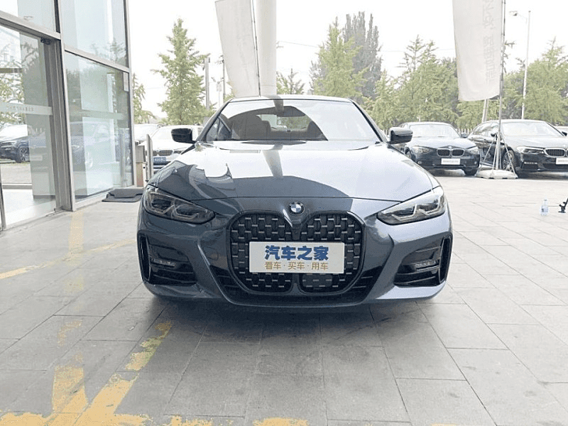 BMW 신형 4시리즈 전시장 입고 사진  게시글 썸네일