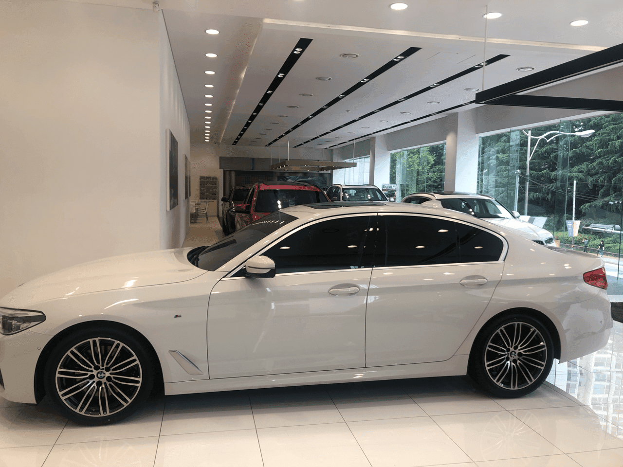 BMW 코오롱 남천 전시장 게시글 썸네일