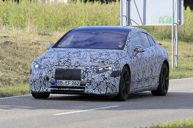 벤츠의 플래그십 전기차 EQ S ^^ 게시글 썸네일