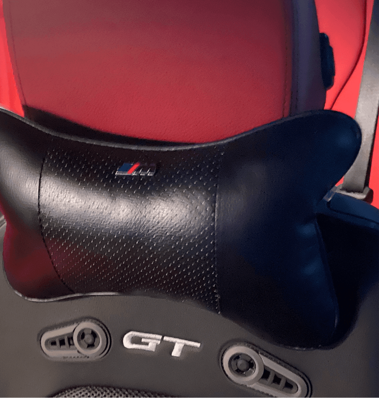 BMW 목쿠션 게시글 썸네일