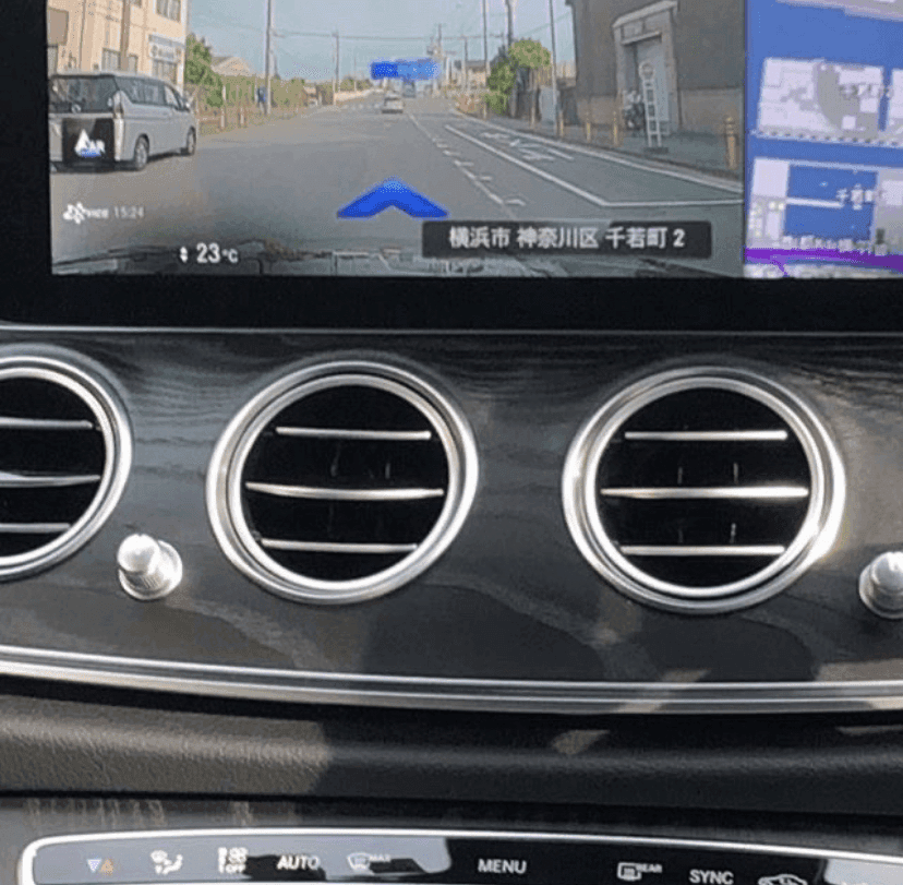 신형 E클래스에 적용되는 증강 현실 네비  게시글 썸네일