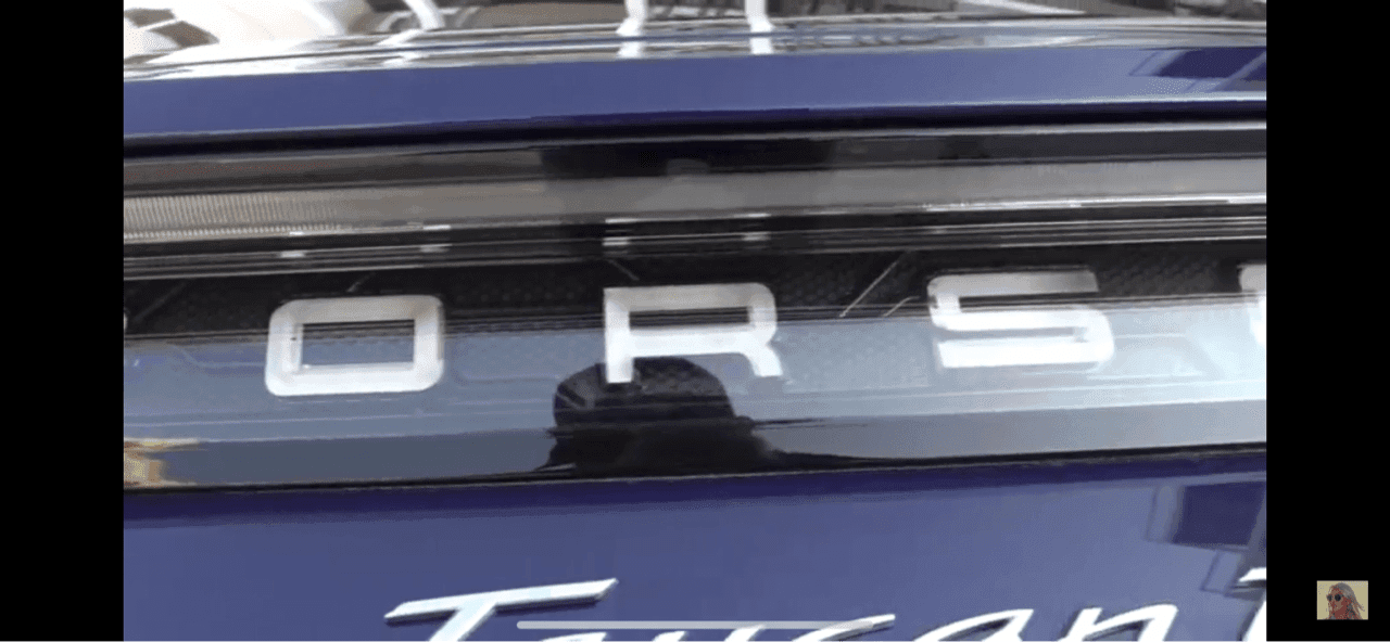 (듣기 평가) 타이칸 시승 영상 중 쵝오  게시글 썸네일