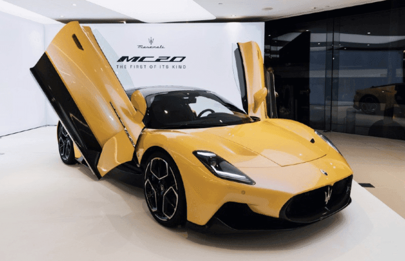 마세라티 MC20 게시글 썸네일