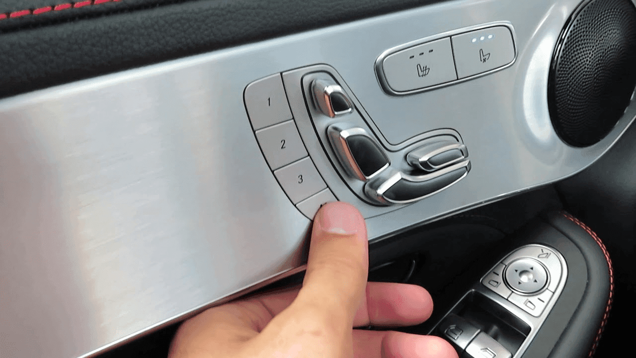 사고대차로 벤츠 타면서 제일 편하고 좋았던 기능 2가지 게시글 썸네일