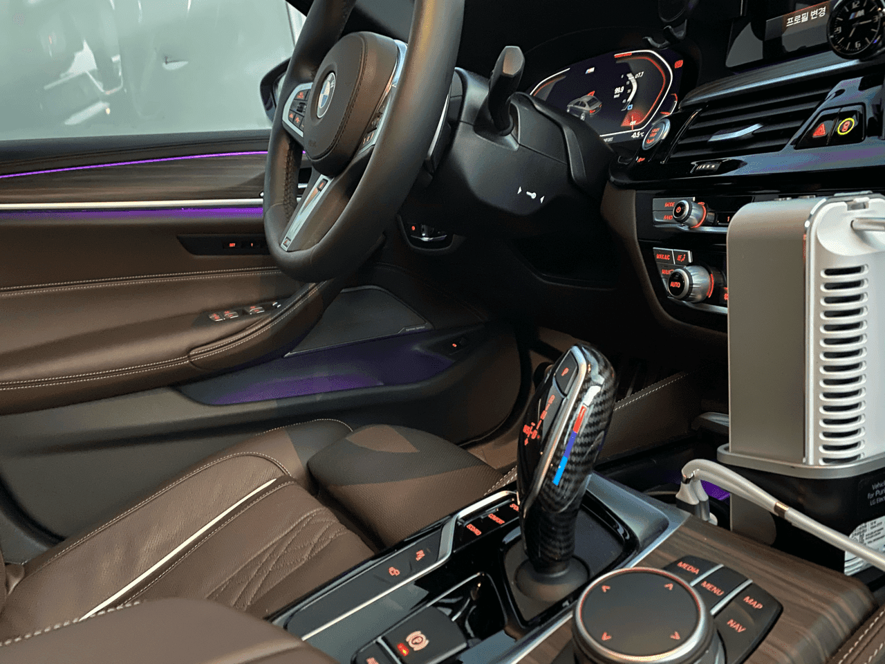 지름주의?BMW M기어봉커버 게시글 썸네일