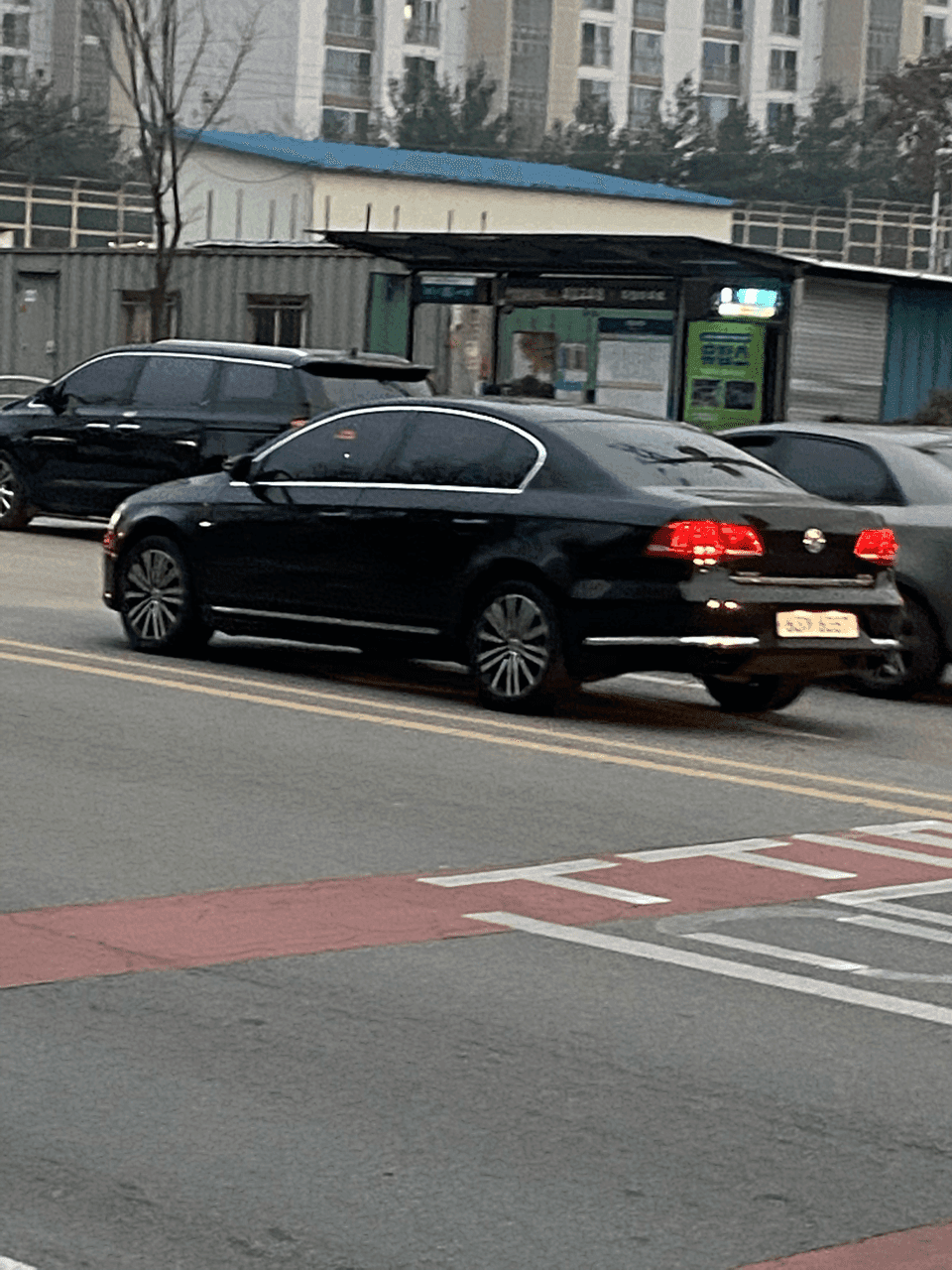 이 차가 한국에 있었군요! 국내 5대 이하 예상해봅니다 게시글 썸네일