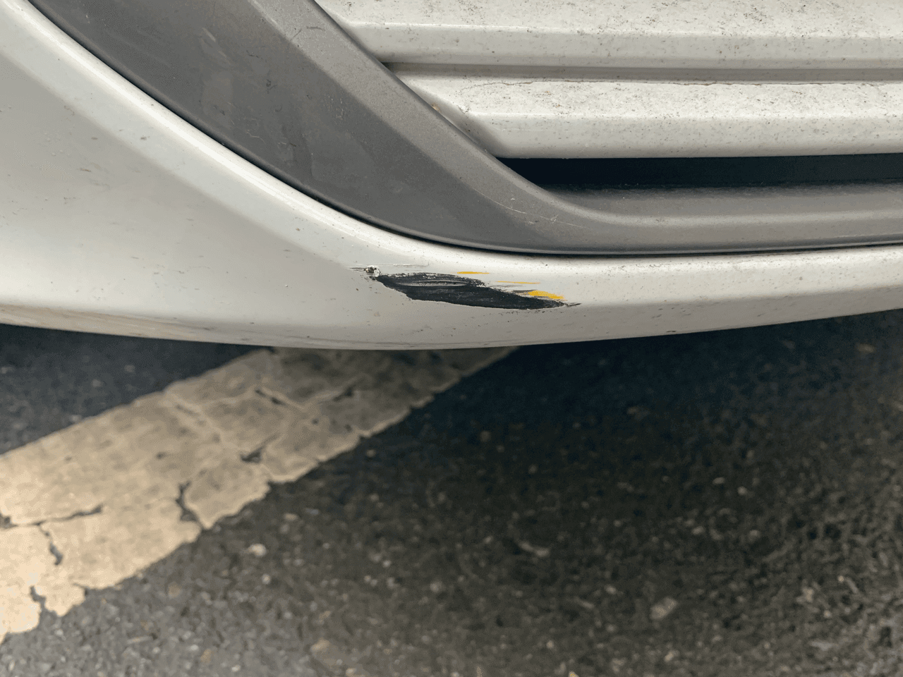 차를 긁어먹었어용 ㅠㅠㅠ 게시글 썸네일