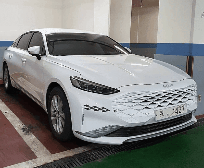 이번 K8은 그릴이랑 범퍼랑 통으로 되어있네요  게시글 썸네일