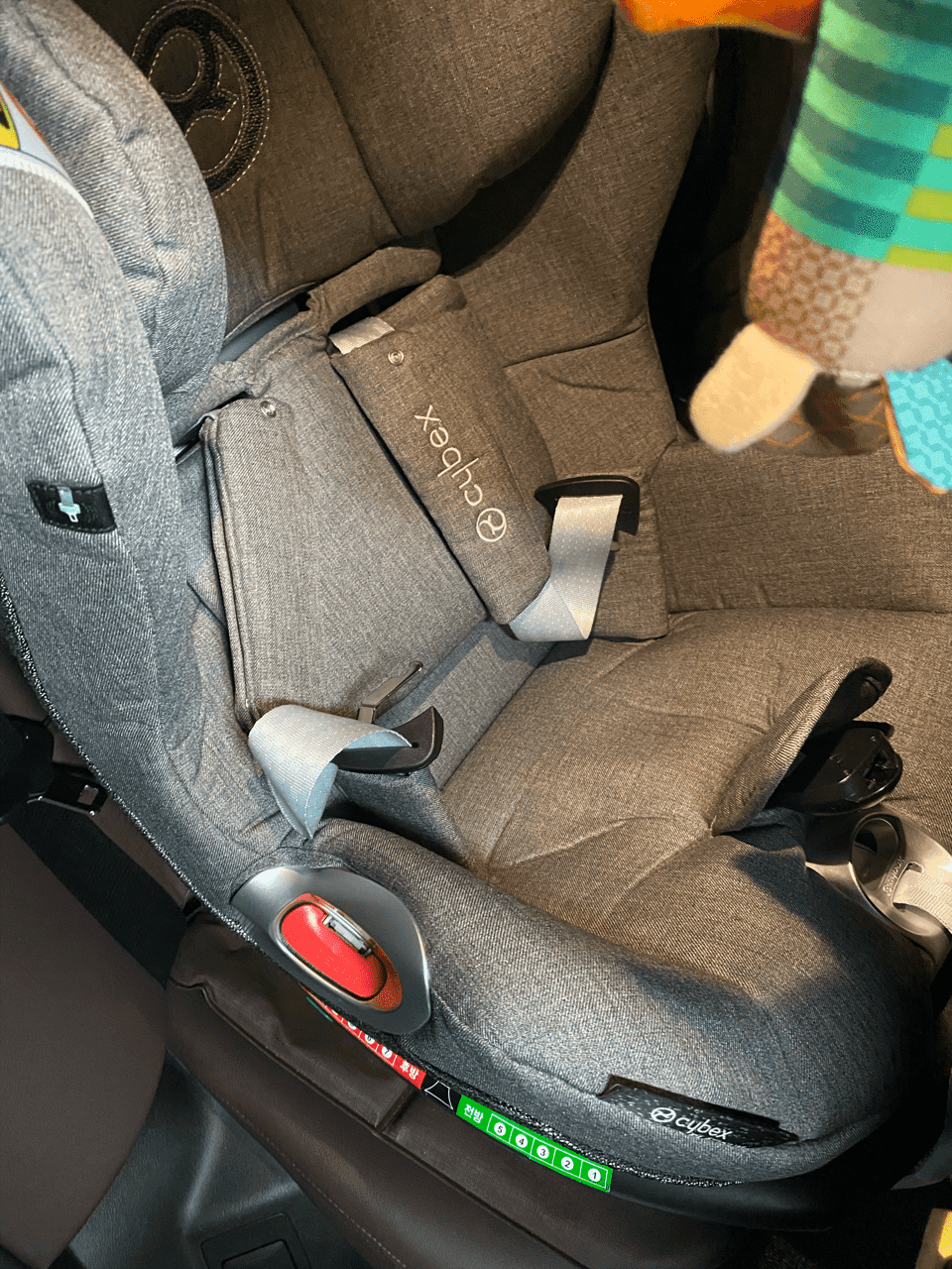 싸이벡스 카시트 장착 게시글 썸네일