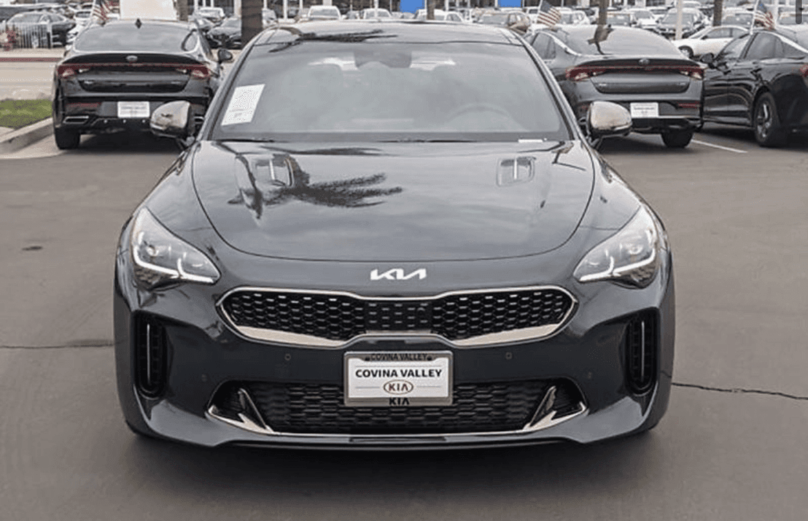 기아 스팅어. 신규 기아 로고가 달리면? 게시글 썸네일