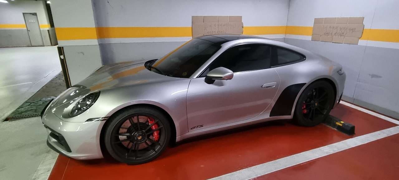 포르쉐 911 카레라 4 GTS 게시글 썸네일