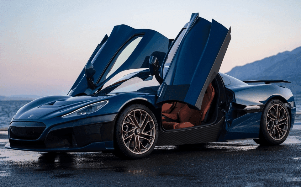 세계에서 가장 빠른 전기차의 고객 인도가 시작됐습니다 게시글 썸네일