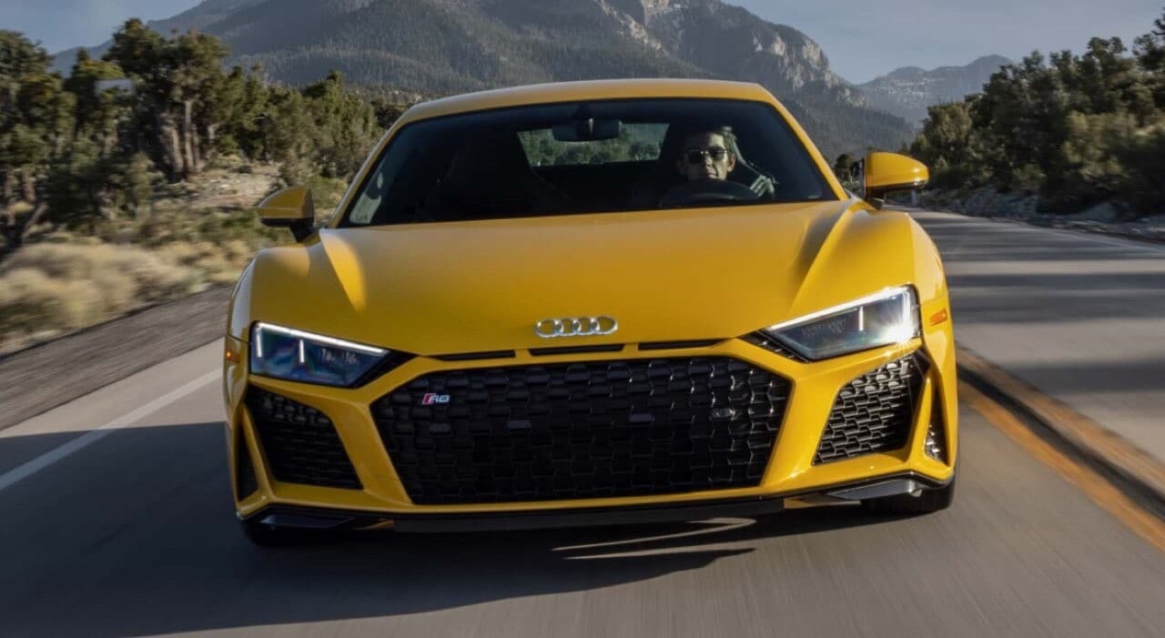 Audi—R8 이젠 안뇽 🥲 게시글 썸네일