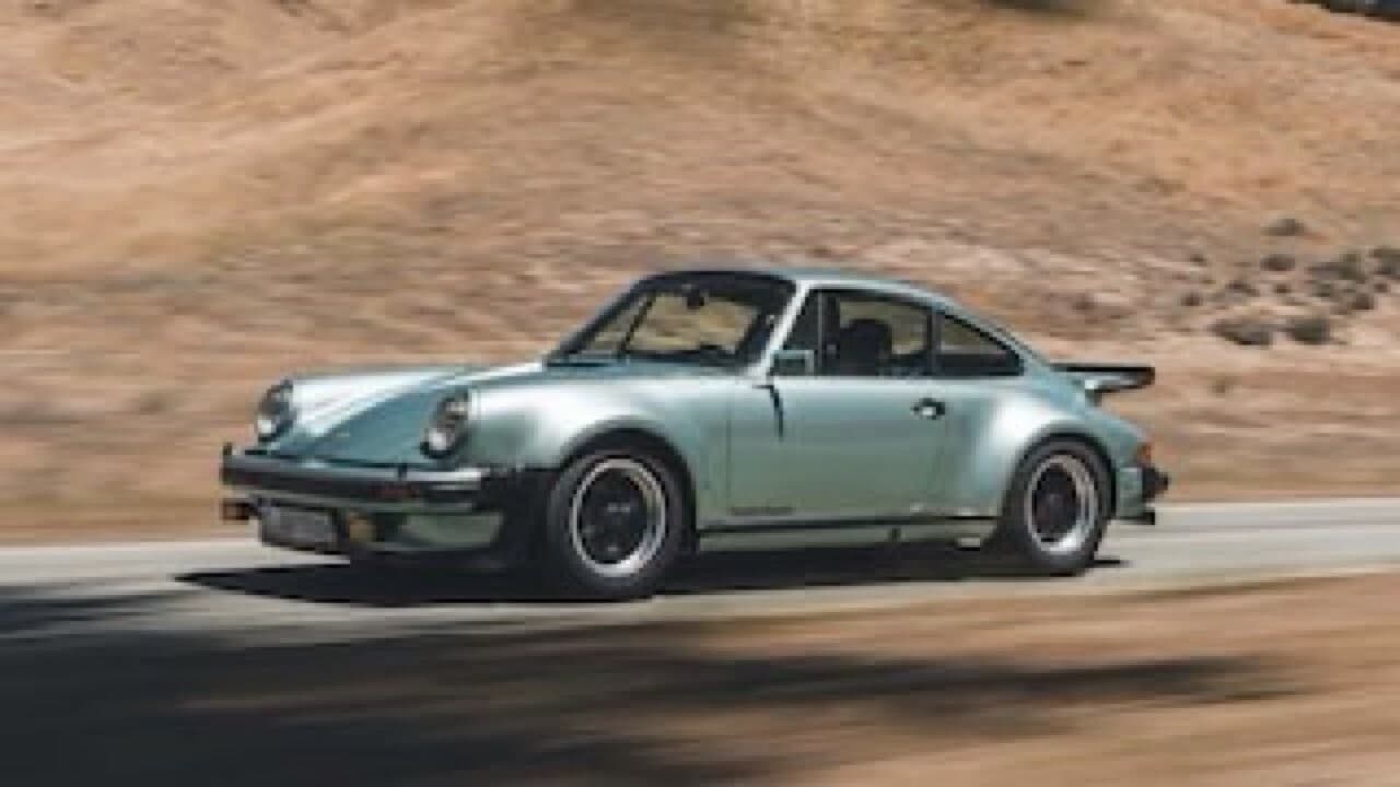 Porsche:911터보의 진화—50년의 혁신과 성능 게시글 썸네일