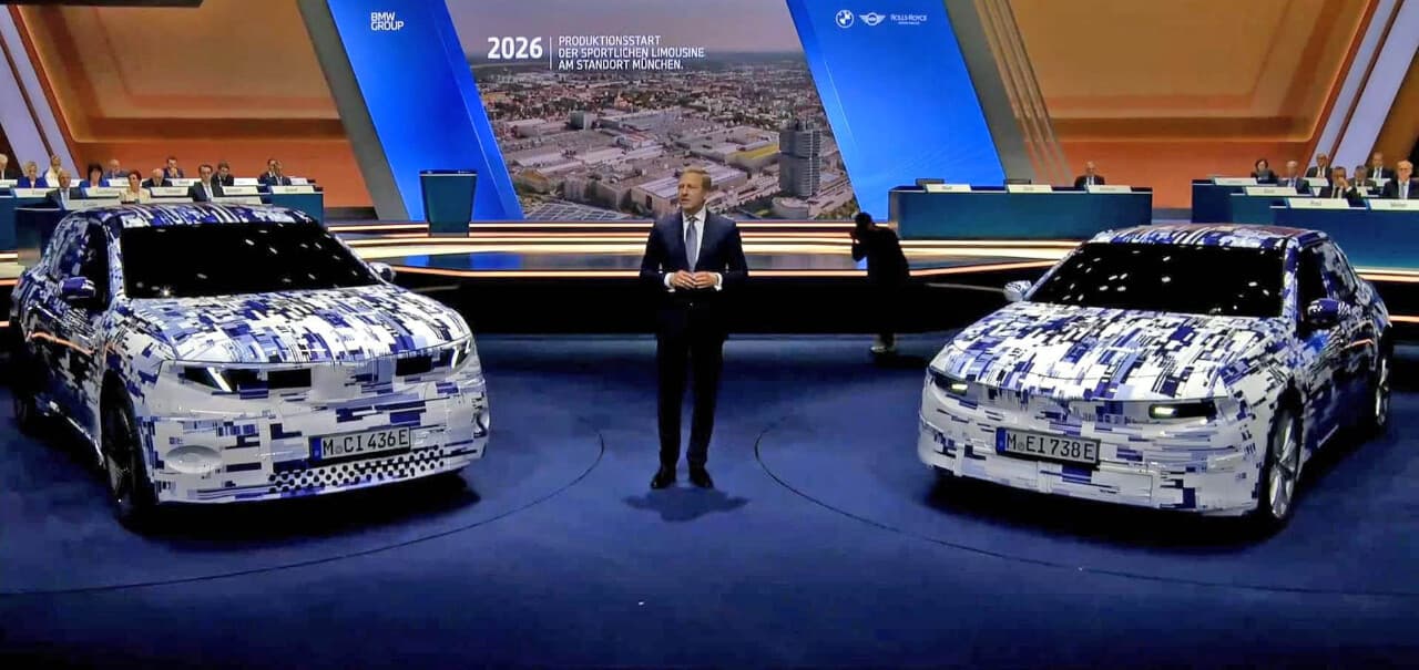 BMW IX3, 3시리즈 풀체인지 위장 듀오 공개  게시글 썸네일