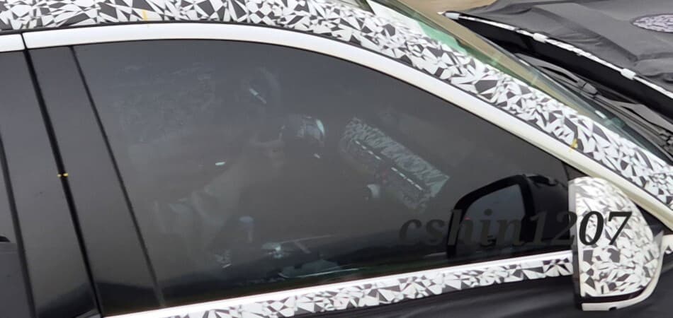 제네시스 GV90 실내 슬슬 떡밥 풀리고 있네요  게시글 썸네일