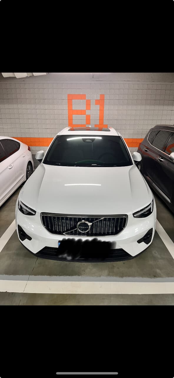 볼보 XC40 게시글 썸네일