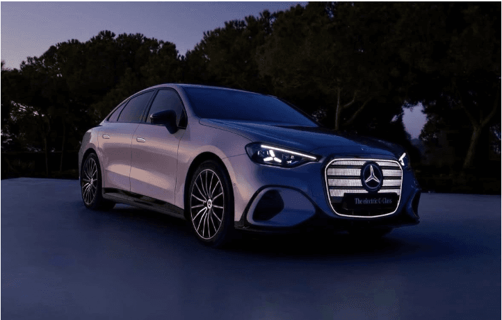 속보) 벤츠 C클래스 전기차 외관 디자인 유출 게시글 썸네일