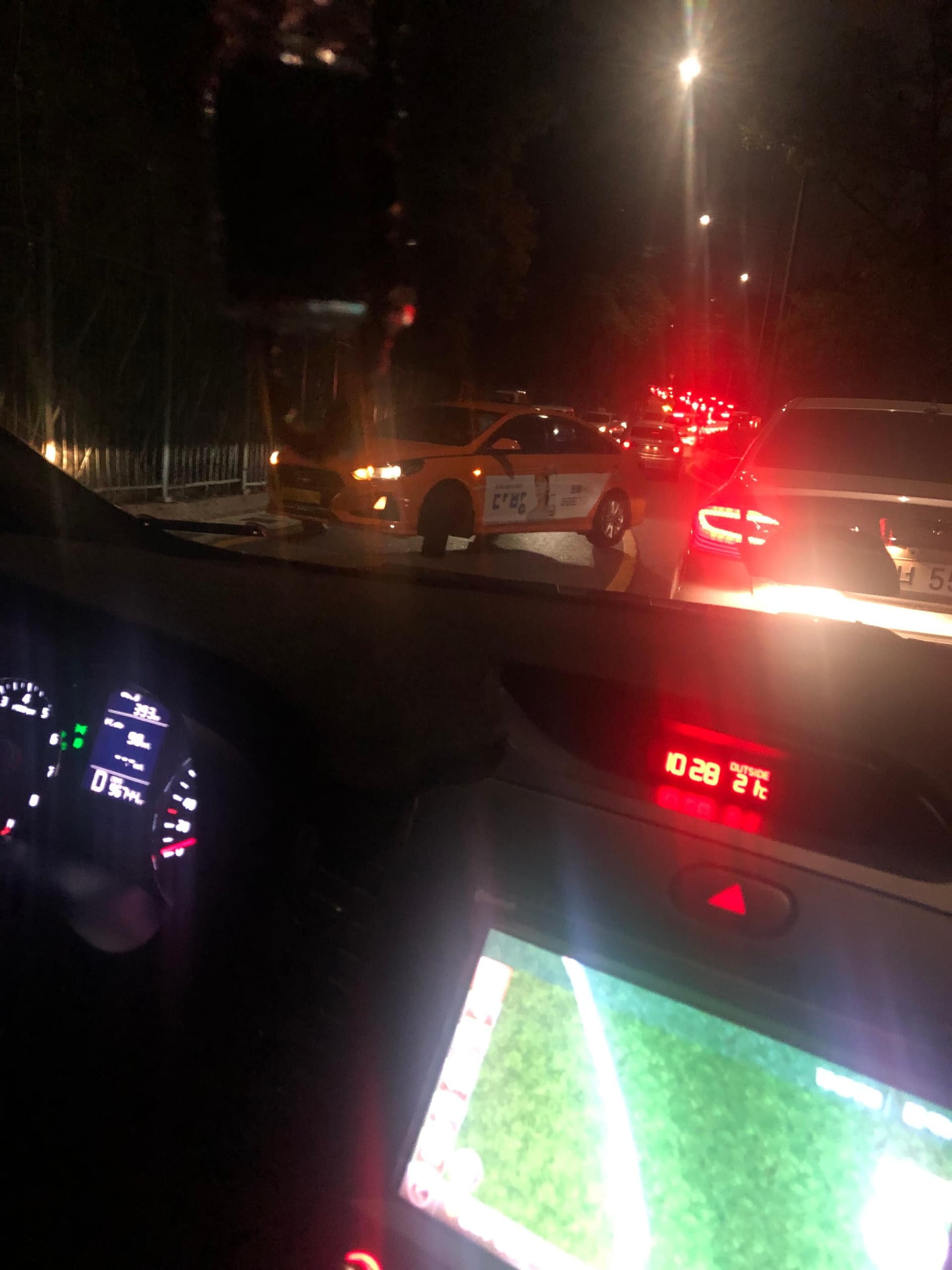 오늘도 평화로운 택시 게시글 썸네일