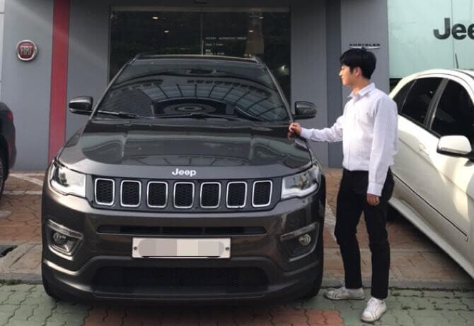 지프 컴패스 론지튜드 게시글 썸네일