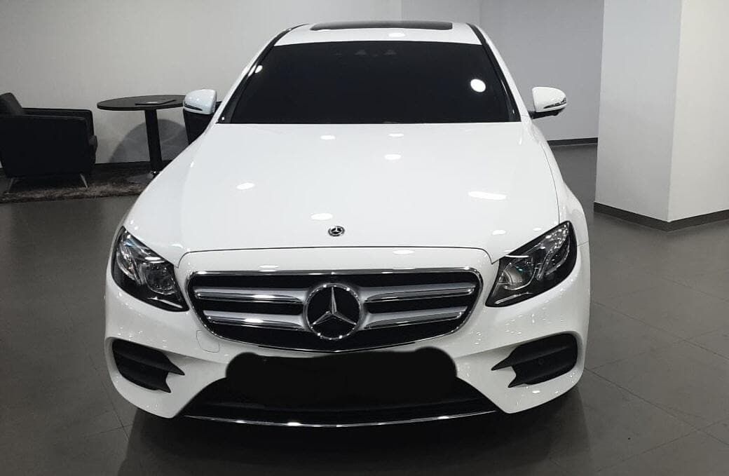 벤츠 E-클래스 E400 4Matic 쿠페 게시글 썸네일