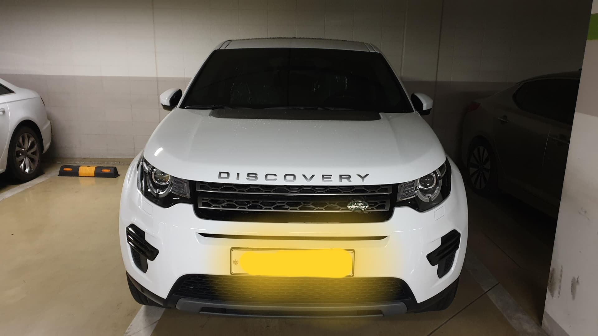 랜드로버 디스커버리 스포츠 2.0D SE (150PS) 게시글 썸네일