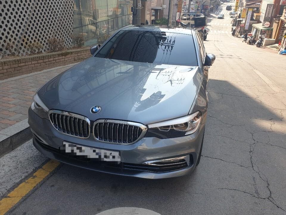 BMW 5시리즈 520i 럭셔리 게시글 썸네일